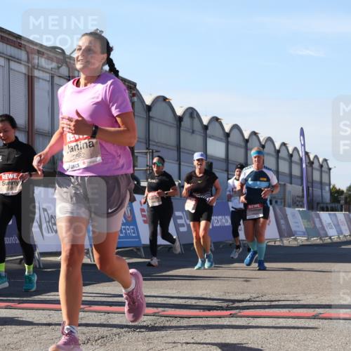 03.10.2025 - Köhlbrandbrückenlauf Luisa Fischer http://msf.ph/oto/9036030 03.10.2025 13:21:43 Ziel 4064, 4067, 4139, 4519, 4843, 4913, 4979, 5329, 5345, 5458, 5894, 5895, 5901, 5981, 6186, 6662 meine-sportfotos.de