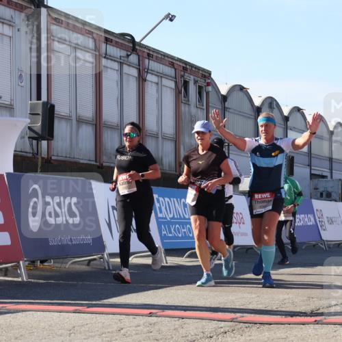 03.10.2025 - Köhlbrandbrückenlauf Luisa Fischer http://msf.ph/oto/9036041 03.10.2025 13:21:44 Ziel 4064, 4067, 4139, 4519, 4843, 4913, 4979, 5329, 5345, 5458, 5894, 5895, 5901, 5981, 6662 meine-sportfotos.de