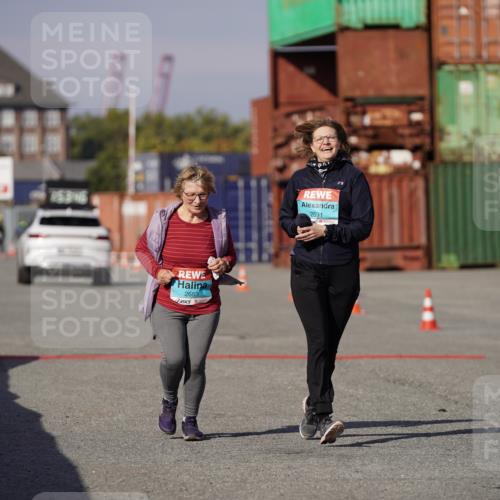 03.10.2025 - Köhlbrandbrückenlauf Michael Burmester http://msf.ph/oto/9036045 03.10.2025 10:53:47 Ziel 2653, 2691 meine-sportfotos.de