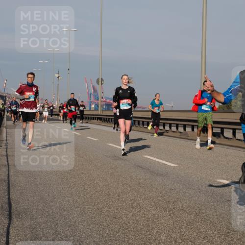 03.10.2025 - Köhlbrandbrückenlauf Fabian Wolf http://msf.ph/oto/9036047 03.10.2025 09:50:45 Position 3 12, 1340 meine-sportfotos.de