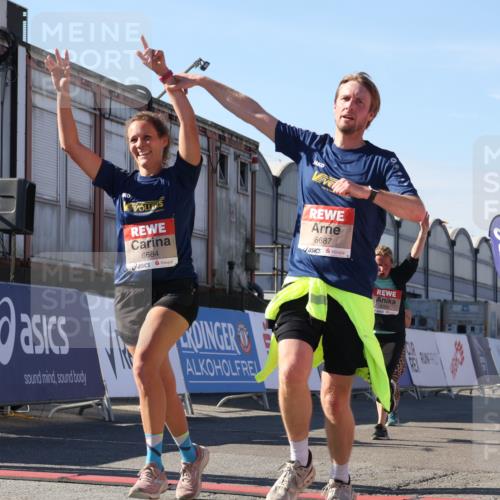 03.10.2025 - Köhlbrandbrückenlauf Luisa Fischer http://msf.ph/oto/9036133 03.10.2025 13:21:58 Ziel 4291, 4843, 5776, 6005, 6237, 6332, 6532, 6684, 6687, 6729 meine-sportfotos.de