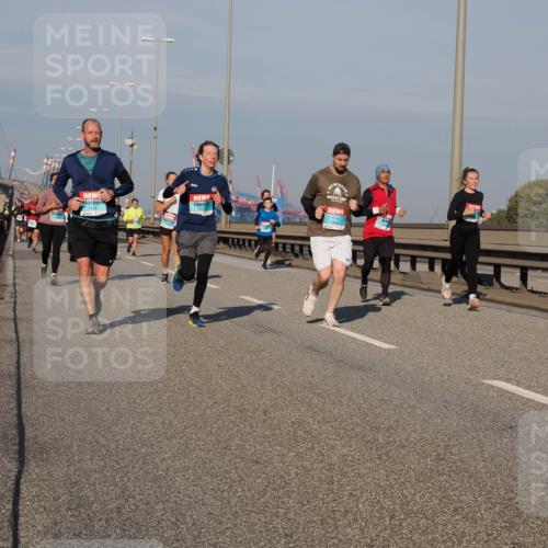 03.10.2025 - Köhlbrandbrückenlauf Fabian Wolf http://msf.ph/oto/9036249 03.10.2025 09:50:57 Position 3 1582, 3835 meine-sportfotos.de