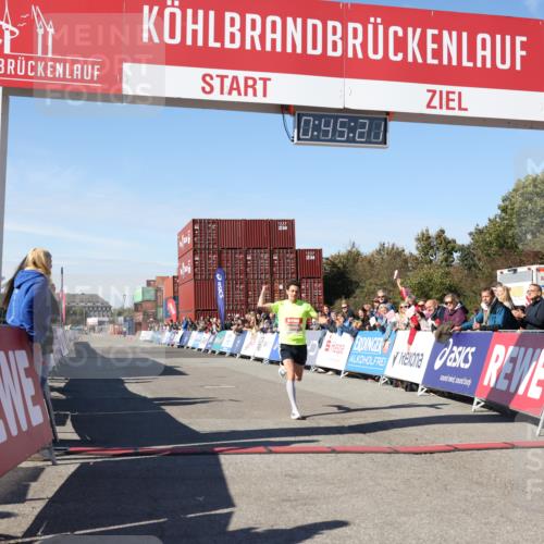 03.10.2025 - Köhlbrandbrückenlauf Lena Gebhardt http://msf.ph/oto/9036282 03.10.2025 12:45:21 Ziel 6280 meine-sportfotos.de