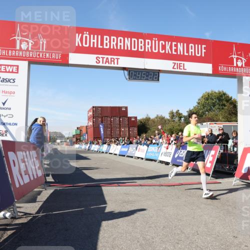 03.10.2025 - Köhlbrandbrückenlauf Lena Gebhardt http://msf.ph/oto/9036299 03.10.2025 12:45:22 Ziel 6280 meine-sportfotos.de