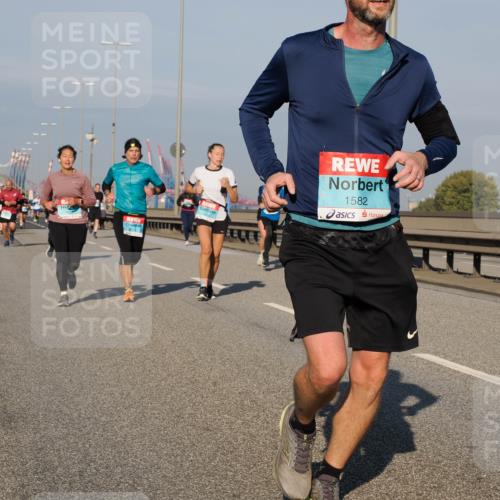 03.10.2025 - Köhlbrandbrückenlauf Fabian Wolf http://msf.ph/oto/9036300 03.10.2025 09:51:00 Position 3 1582 meine-sportfotos.de