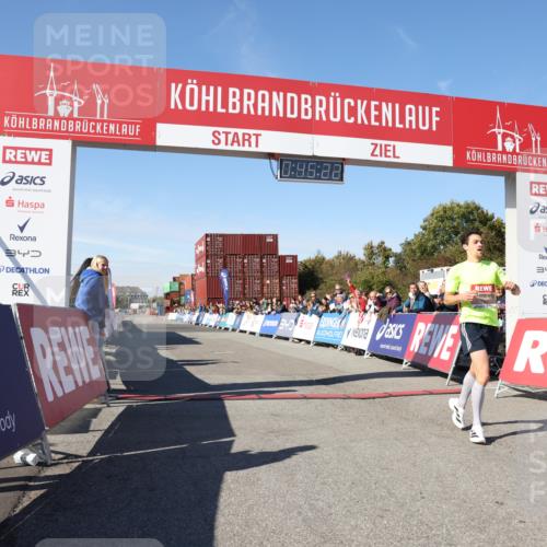 03.10.2025 - Köhlbrandbrückenlauf Lena Gebhardt http://msf.ph/oto/9036303 03.10.2025 12:45:22 Ziel 6280 meine-sportfotos.de