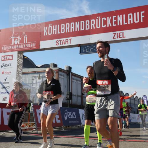 03.10.2025 - Köhlbrandbrückenlauf Luisa Fischer http://msf.ph/oto/9036313 03.10.2025 13:22:35 Ziel 4481, 4482, 4508, 5122, 5125, 5167, 5213, 5214, 5272, 5675, 5839, 5928, 5933, 5982, 6261, 6300, 6413, 6733 meine-sportfotos.de