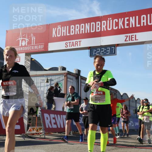 03.10.2025 - Köhlbrandbrückenlauf Luisa Fischer http://msf.ph/oto/9036321 03.10.2025 13:22:36 Ziel 4481, 4482, 4508, 5122, 5125, 5167, 5213, 5214, 5675, 5839, 5928, 5933, 5982, 6261, 6300, 6413, 6733 meine-sportfotos.de