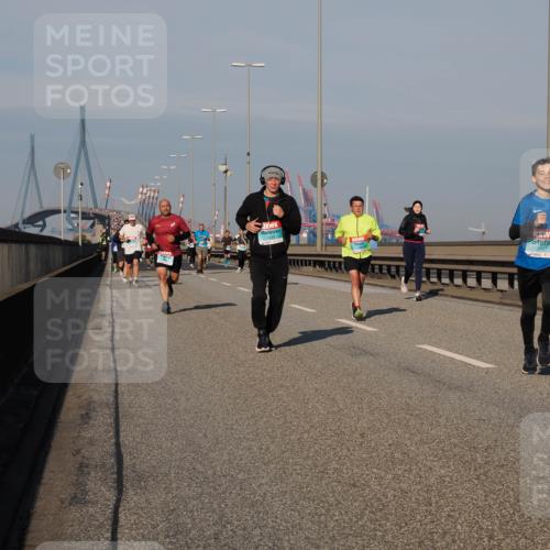03.10.2025 - Köhlbrandbrückenlauf Fabian Wolf http://msf.ph/oto/9036377 03.10.2025 09:51:04 Position 3 3497 meine-sportfotos.de