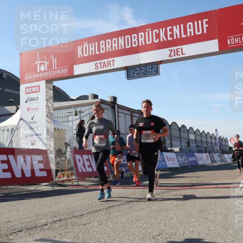 03.10.2025 - Köhlbrandbrückenlauf Luisa Fischer http://msf.ph/oto/9036395 03.10.2025 13:22:51 Ziel 4602, 4603, 5046, 5924, 5925, 6027, 6107, 6261 meine-sportfotos.de