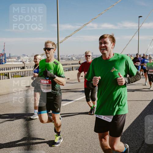 03.10.2025 - Köhlbrandbrückenlauf Michael Burmester http://msf.ph/oto/9036429 03.10.2025 12:29:12 Position 1 6623 meine-sportfotos.de