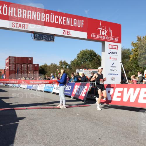 03.10.2025 - Köhlbrandbrückenlauf Lena Gebhardt http://msf.ph/oto/9036442 03.10.2025 12:46:45 Ziel 4027, 4033, 6740 meine-sportfotos.de