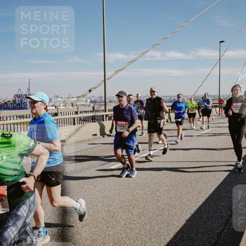 03.10.2025 - Köhlbrandbrückenlauf Michael Burmester http://msf.ph/oto/9036498 03.10.2025 12:29:15 Position 1 6626 meine-sportfotos.de