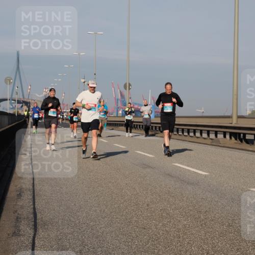 03.10.2025 - Köhlbrandbrückenlauf Fabian Wolf http://msf.ph/oto/9036529 03.10.2025 09:51:12 Position 3  meine-sportfotos.de