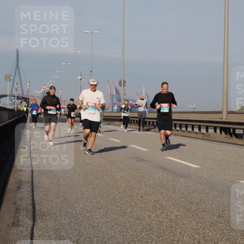 03.10.2025 - Köhlbrandbrückenlauf Fabian Wolf http://msf.ph/oto/9036534 03.10.2025 09:51:12 Position 3  meine-sportfotos.de