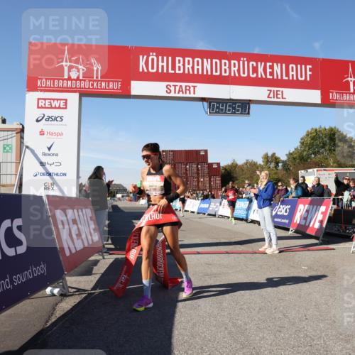 03.10.2025 - Köhlbrandbrückenlauf Lena Gebhardt http://msf.ph/oto/9036557 03.10.2025 12:46:52 Ziel 4027, 6483, 6516, 6740 meine-sportfotos.de