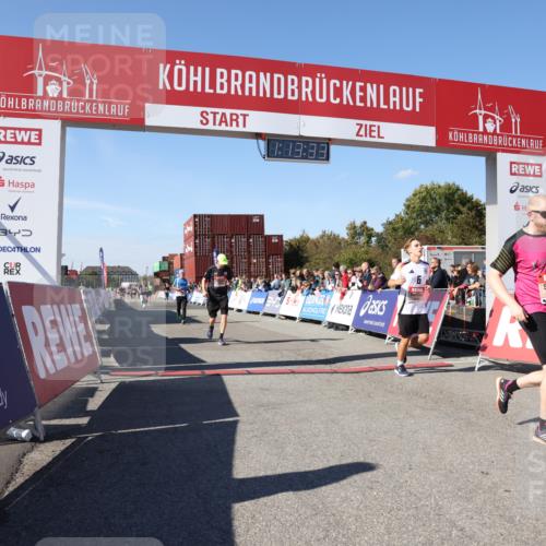 03.10.2025 - Köhlbrandbrückenlauf Lena Gebhardt http://msf.ph/oto/9036564 03.10.2025 13:13:33 Ziel 4065, 4324, 4383, 4448, 4461, 4580, 4595, 5147, 5261, 5358 meine-sportfotos.de