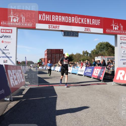 03.10.2025 - Köhlbrandbrückenlauf Lena Gebhardt http://msf.ph/oto/9036574 03.10.2025 13:13:34 Ziel 4065, 4324, 4383, 4448, 4461, 4580, 4595, 5147, 5358, 5908 meine-sportfotos.de