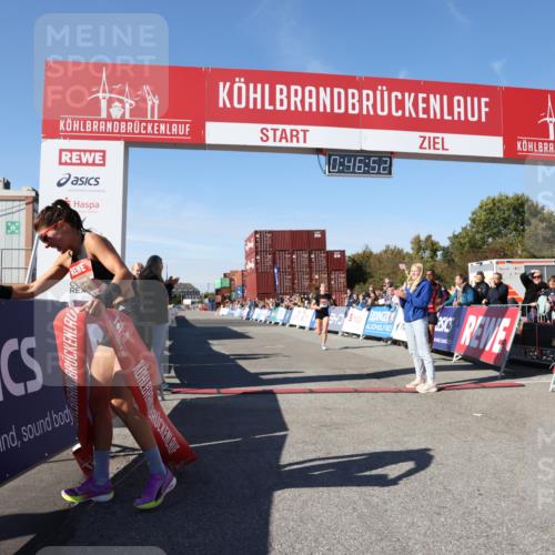 03.10.2025 - Köhlbrandbrückenlauf Lena Gebhardt http://msf.ph/oto/9036585 03.10.2025 12:46:53 Ziel 4027, 6483, 6516, 6740 meine-sportfotos.de