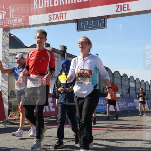 03.10.2025 - Köhlbrandbrückenlauf Luisa Fischer http://msf.ph/oto/9036588 03.10.2025 13:23:11 Ziel 4339, 4350, 4553, 4904, 4905, 4964, 4987, 5076, 5573, 5712, 5716, 6070, 6071, 6652 meine-sportfotos.de