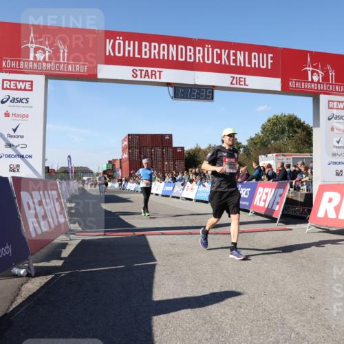 03.10.2025 - Köhlbrandbrückenlauf Lena Gebhardt http://msf.ph/oto/9036595 03.10.2025 13:13:35 Ziel 4065, 4324, 4383, 4448, 4461, 4580, 4595, 5147, 5908 meine-sportfotos.de