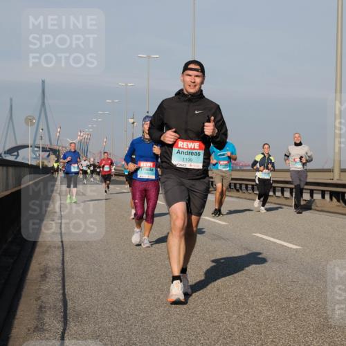 03.10.2025 - Köhlbrandbrückenlauf Fabian Wolf http://msf.ph/oto/9036629 03.10.2025 09:51:16 Position 3 1199, 3492 meine-sportfotos.de