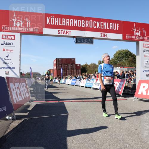 03.10.2025 - Köhlbrandbrückenlauf Lena Gebhardt http://msf.ph/oto/9036651 03.10.2025 13:13:38 Ziel 4065, 4324, 4448, 4461, 4580, 4595, 5147, 5908, 6116, 6363 meine-sportfotos.de