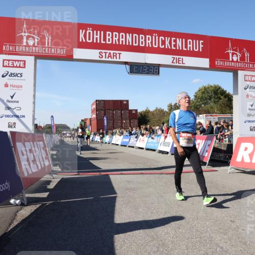 03.10.2025 - Köhlbrandbrückenlauf Lena Gebhardt http://msf.ph/oto/9036656 03.10.2025 13:13:38 Ziel 4065, 4324, 4448, 4461, 4580, 4595, 5147, 5908, 6116, 6363 meine-sportfotos.de