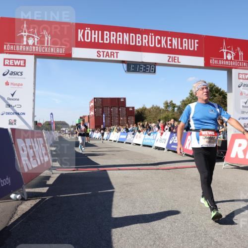03.10.2025 - Köhlbrandbrückenlauf Lena Gebhardt http://msf.ph/oto/9036662 03.10.2025 13:13:38 Ziel 4065, 4324, 4448, 4461, 4580, 4595, 5147, 5908, 6116, 6363 meine-sportfotos.de