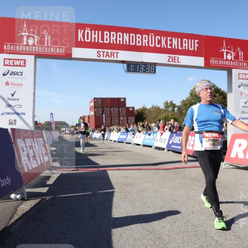 03.10.2025 - Köhlbrandbrückenlauf Lena Gebhardt http://msf.ph/oto/9036671 03.10.2025 13:13:39 Ziel 4065, 4461, 4580, 4595, 5147, 5886, 5908, 6116, 6363 meine-sportfotos.de