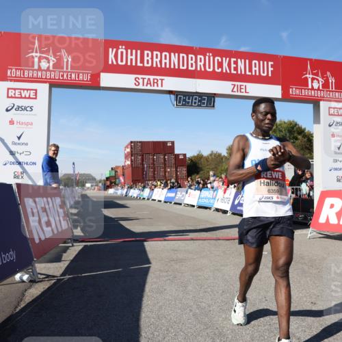 03.10.2025 - Köhlbrandbrückenlauf Lena Gebhardt http://msf.ph/oto/9036794 03.10.2025 12:48:31 Ziel 6359 meine-sportfotos.de