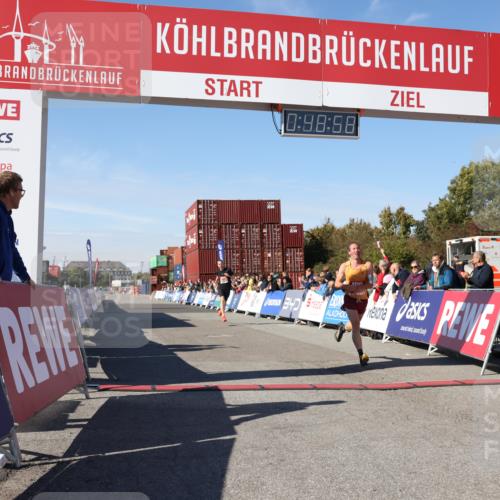 03.10.2025 - Köhlbrandbrückenlauf Lena Gebhardt http://msf.ph/oto/9036824 03.10.2025 12:48:58 Ziel 5797, 6240 meine-sportfotos.de