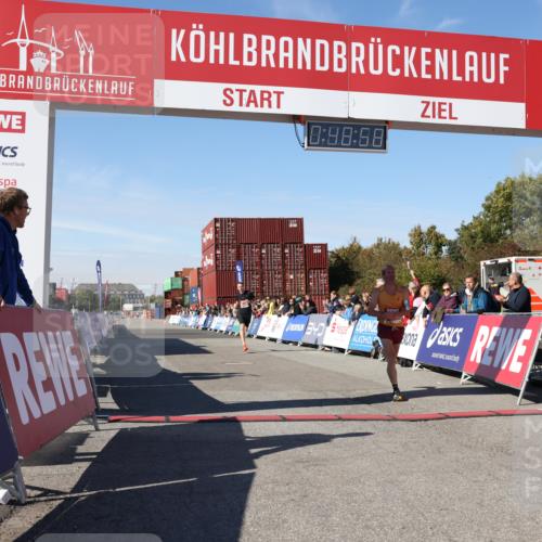 03.10.2025 - Köhlbrandbrückenlauf Lena Gebhardt http://msf.ph/oto/9036828 03.10.2025 12:48:58 Ziel 5797, 6240 meine-sportfotos.de