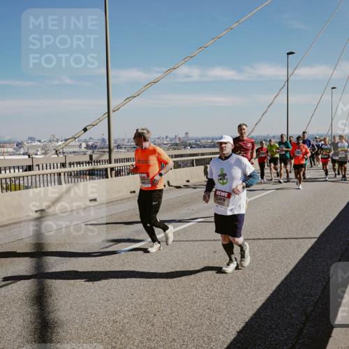 03.10.2025 - Köhlbrandbrückenlauf Michael Burmester http://msf.ph/oto/9036854 03.10.2025 12:29:34 Position 1 404 meine-sportfotos.de