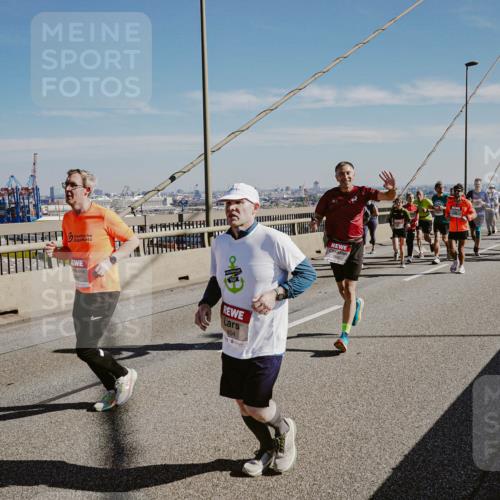 03.10.2025 - Köhlbrandbrückenlauf Michael Burmester http://msf.ph/oto/9036870 03.10.2025 12:29:35 Position 1 404 meine-sportfotos.de