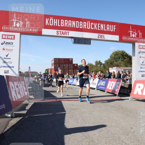 03.10.2025 - Köhlbrandbrückenlauf Lena Gebhardt http://msf.ph/oto/9036910 03.10.2025 13:13:48 Ziel 4348, 4461, 4522, 4642, 5078, 5640, 5802, 5884, 5886, 5908, 6116, 6125, 6227, 6228, 6363, 6366, 6487, 6488, 6604 meine-sportfotos.de