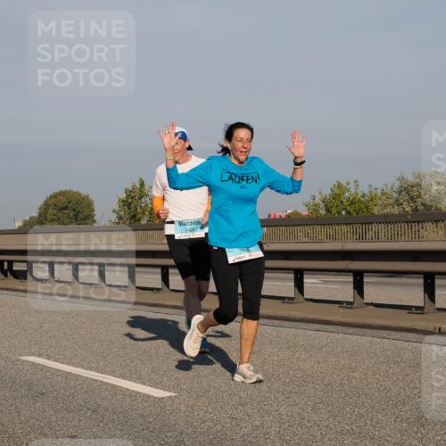 03.10.2025 - Köhlbrandbrückenlauf Fabian Wolf http://msf.ph/oto/9036945 03.10.2025 09:51:33 Position 3 3426, 3425 meine-sportfotos.de