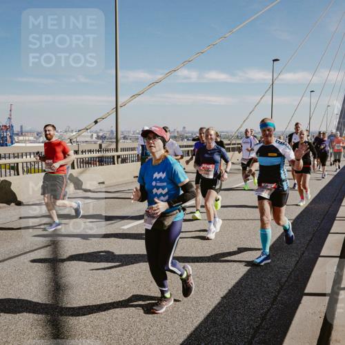 03.10.2025 - Köhlbrandbrückenlauf Michael Burmester http://msf.ph/oto/9036983 03.10.2025 12:29:41 Position 1  meine-sportfotos.de