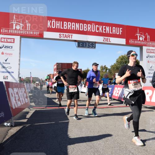 03.10.2025 - Köhlbrandbrückenlauf Lena Gebhardt http://msf.ph/oto/9036985 03.10.2025 13:13:53 Ziel 4188, 4306, 4348, 4522, 4612, 4642, 4868, 5078, 5640, 5700, 5802, 5884, 5886, 6125, 6227, 6228, 6366, 6487, 6488, 6604, 6766 meine-sportfotos.de