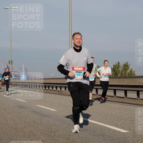 03.10.2025 - Köhlbrandbrückenlauf Fabian Wolf http://msf.ph/oto/9036999 03.10.2025 09:51:36 Position 3 1505 meine-sportfotos.de