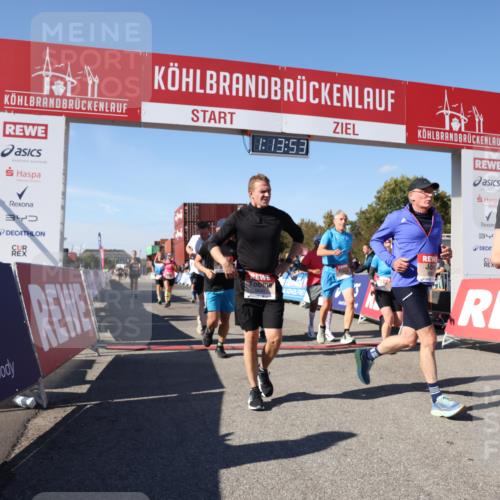 03.10.2025 - Köhlbrandbrückenlauf Lena Gebhardt http://msf.ph/oto/9037000 03.10.2025 13:13:54 Ziel 4188, 4306, 4348, 4522, 4612, 4642, 4868, 5078, 5640, 5700, 5802, 5884, 5886, 6125, 6227, 6228, 6366, 6487, 6488, 6604, 6766 meine-sportfotos.de