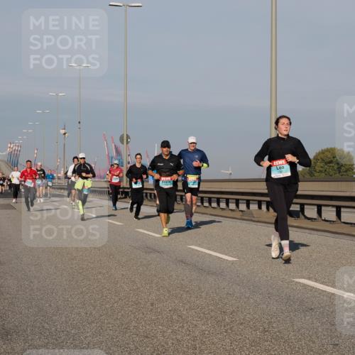 03.10.2025 - Köhlbrandbrückenlauf Fabian Wolf http://msf.ph/oto/9037035 03.10.2025 09:51:40 Position 3 1301 meine-sportfotos.de
