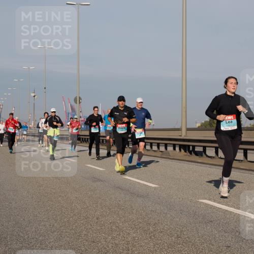 03.10.2025 - Köhlbrandbrückenlauf Fabian Wolf http://msf.ph/oto/9037052 03.10.2025 09:51:41 Position 3 1301 meine-sportfotos.de