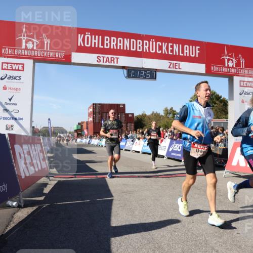 03.10.2025 - Köhlbrandbrückenlauf Lena Gebhardt http://msf.ph/oto/9037063 03.10.2025 13:13:58 Ziel 4188, 4306, 4348, 4522, 4612, 4642, 4868, 5078, 5640, 5700, 5727, 6125, 6227, 6228, 6318, 6487, 6488, 6604, 6766 meine-sportfotos.de