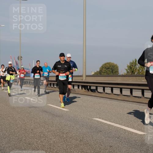 03.10.2025 - Köhlbrandbrückenlauf Fabian Wolf http://msf.ph/oto/9037072 03.10.2025 09:51:42 Position 3 1301 meine-sportfotos.de