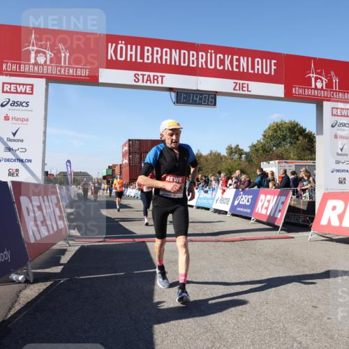 03.10.2025 - Köhlbrandbrückenlauf Lena Gebhardt http://msf.ph/oto/9037109 03.10.2025 13:14:07 Ziel 4313, 4728, 4785, 4809, 4868, 5727, 6318, 6766 meine-sportfotos.de