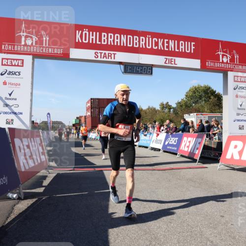03.10.2025 - Köhlbrandbrückenlauf Lena Gebhardt http://msf.ph/oto/9037113 03.10.2025 13:14:07 Ziel 4313, 4728, 4785, 4809, 4868, 5727, 6318, 6766 meine-sportfotos.de