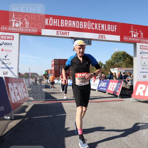 03.10.2025 - Köhlbrandbrückenlauf Lena Gebhardt http://msf.ph/oto/9037121 03.10.2025 13:14:07 Ziel 4313, 4728, 4785, 4809, 4868, 5727, 6318, 6766 meine-sportfotos.de