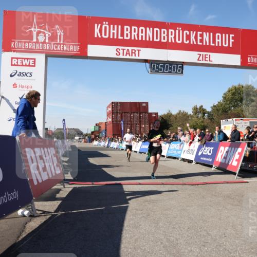 03.10.2025 - Köhlbrandbrückenlauf Lena Gebhardt http://msf.ph/oto/9037224 03.10.2025 12:50:07 Ziel 4035, 6086 meine-sportfotos.de