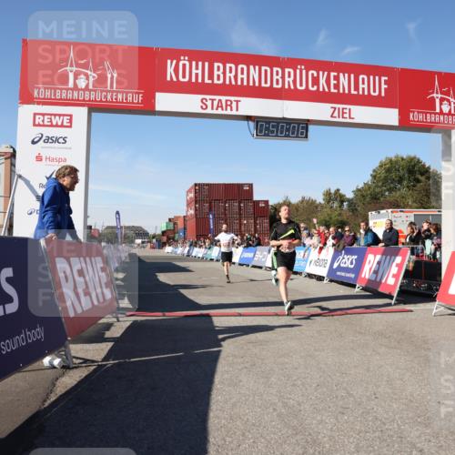 03.10.2025 - Köhlbrandbrückenlauf Lena Gebhardt http://msf.ph/oto/9037227 03.10.2025 12:50:07 Ziel 4035, 6086 meine-sportfotos.de